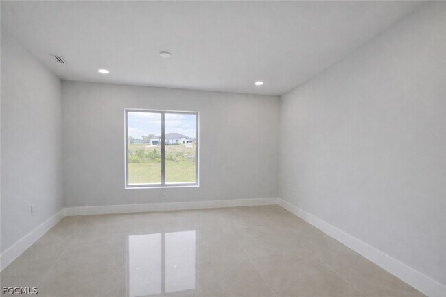 Building Photo - 4529 18th St SW