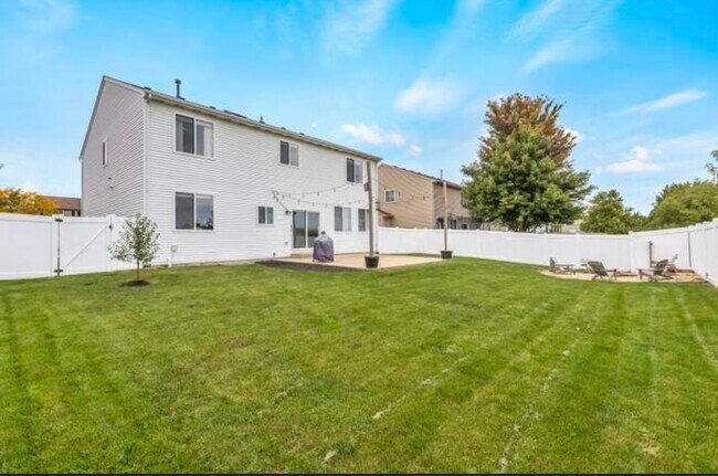 Building Photo - 14519 General Dr