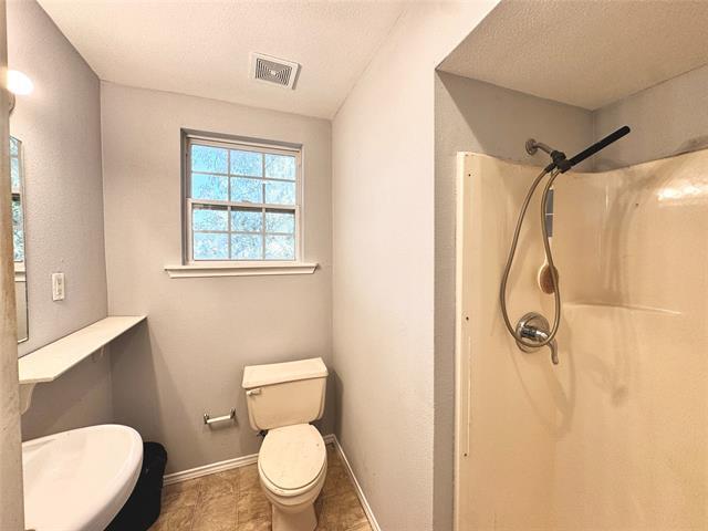 Building Photo - 1415 Abelia St