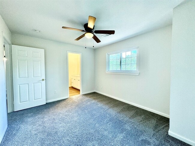 Building Photo - 7914 Oakington Dr
