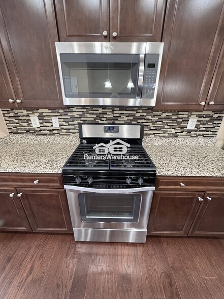 Building Photo - 2611 Bradish Ln