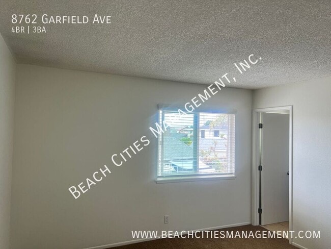 Building Photo - 8762 Garfield Ave