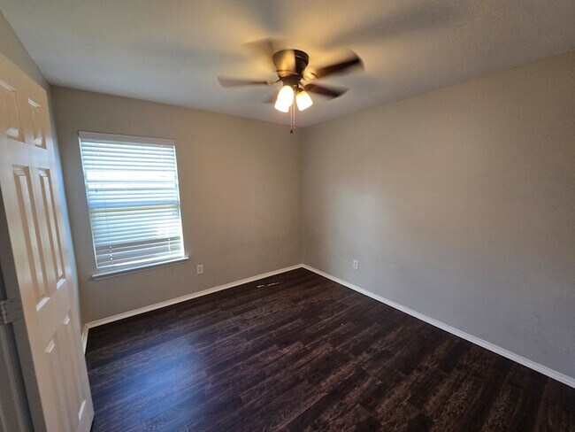 Building Photo - 12600 Pricklybranch Dr