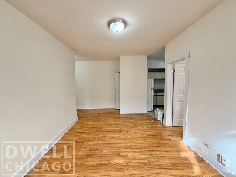 Building Photo - 1544 N Kedzie Ave