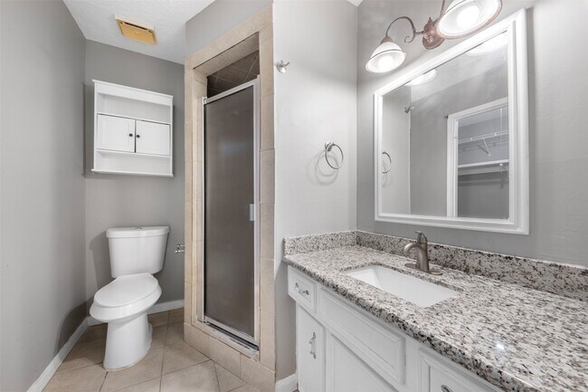 Building Photo - 11610 S Kirkwood Rd