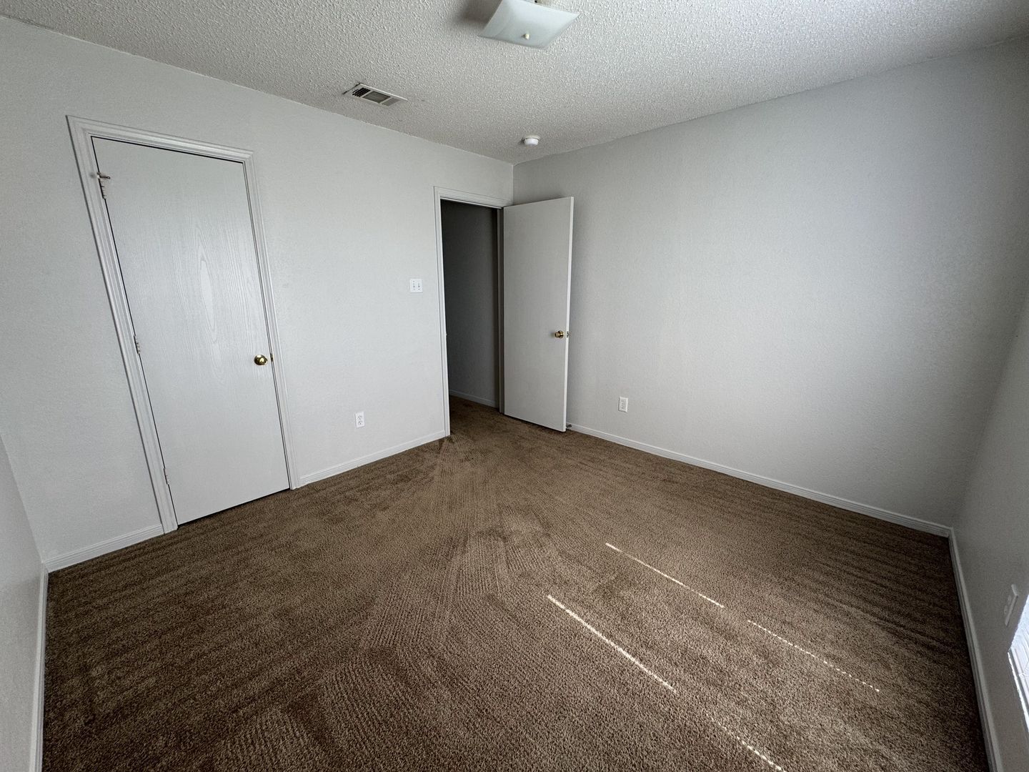Building Photo - 5817 Medina Dr