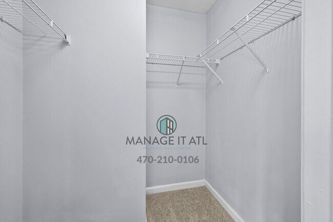 Building Photo - 2-bedroom, 2.5-bathroom Condominium in the heart of Peachtree Corners