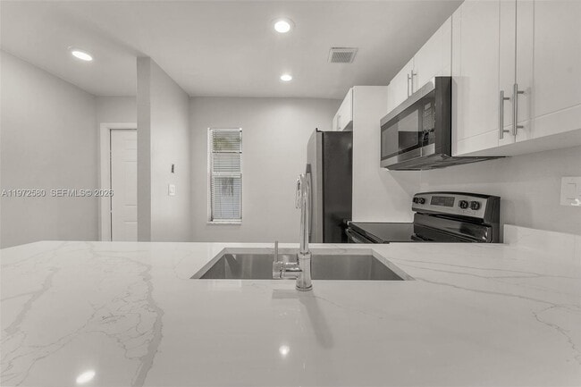 Building Photo - 10379 NW 35th St