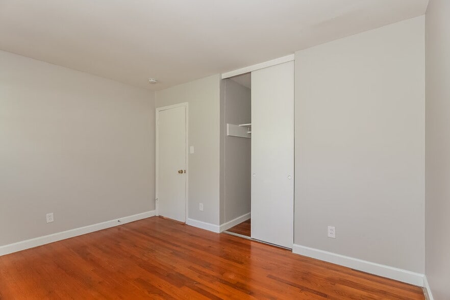 Building Photo - 9443 Feldbank Dr