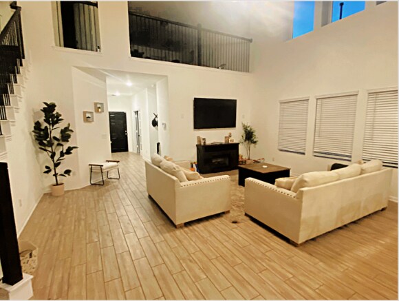 Living Room - 1108 Whipple Tree Trl