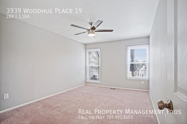 Building Photo - 3939 Woodhue Pl