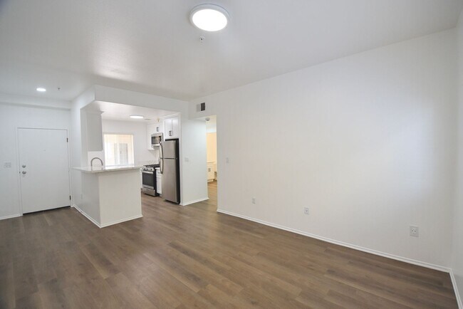 Building Photo - 11311 Morrison St