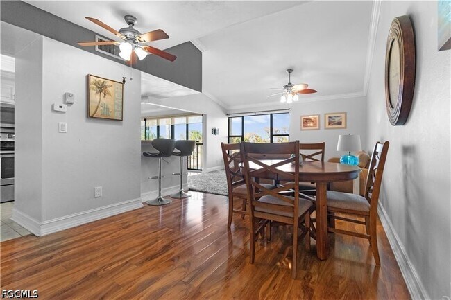 Building Photo - 5665 Trailwinds Dr