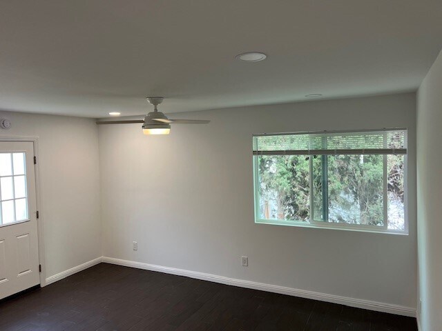 large window - 1259 Bluegrass Rd