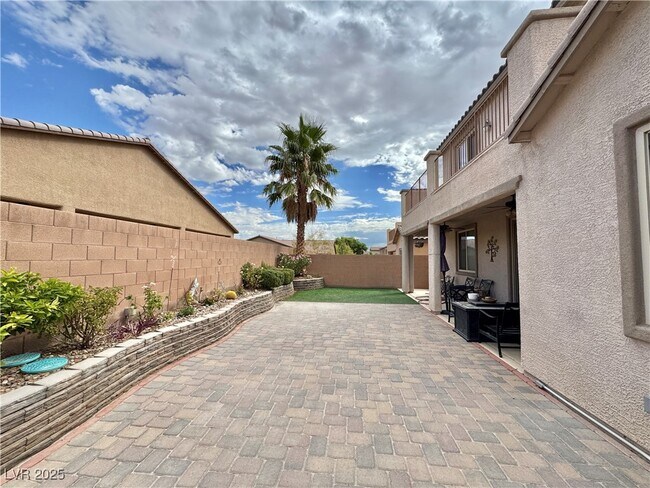 Building Photo - 3369 Graceful Orchid St