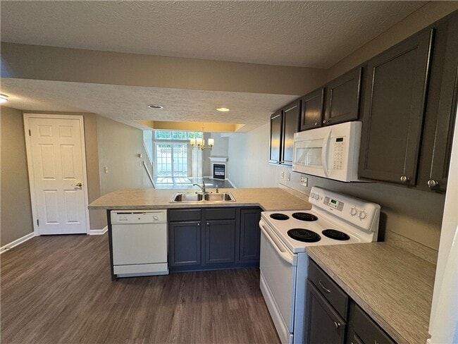 Building Photo - 39 Captains Cove Ln