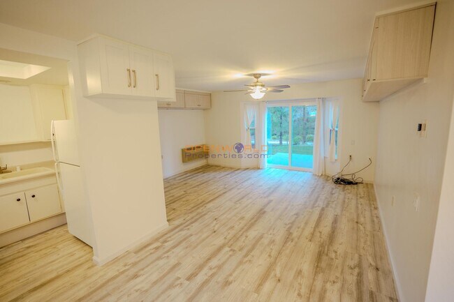 Building Photo - Rossmoor 55+ Living — One BR/One BA Del Monte Model (733 SF) — Peaceful, Updated, Sun-Filled Home