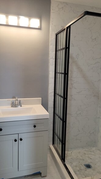 Building Photo - 341 Cambridge St