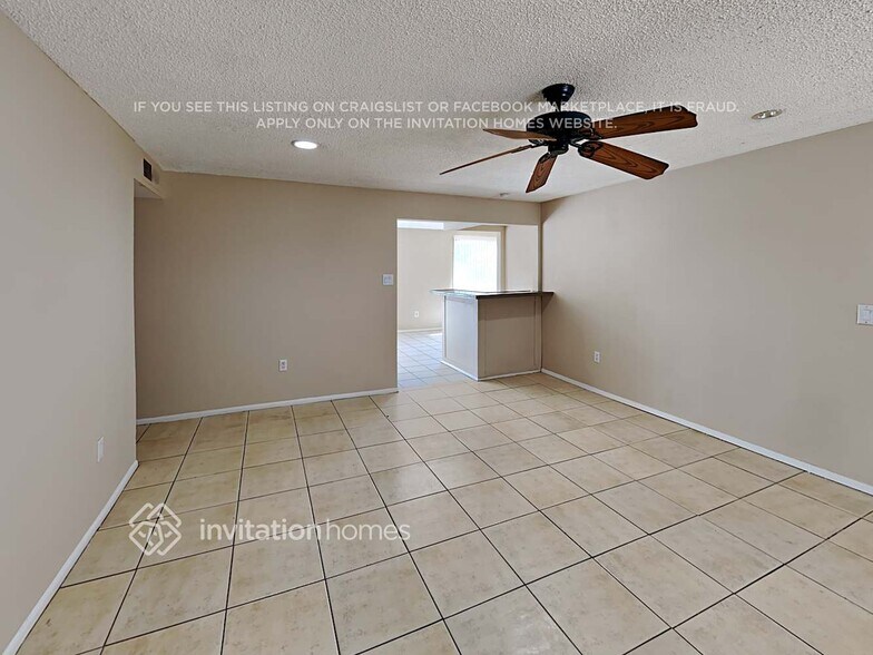 Building Photo - 4359 N 71st Dr