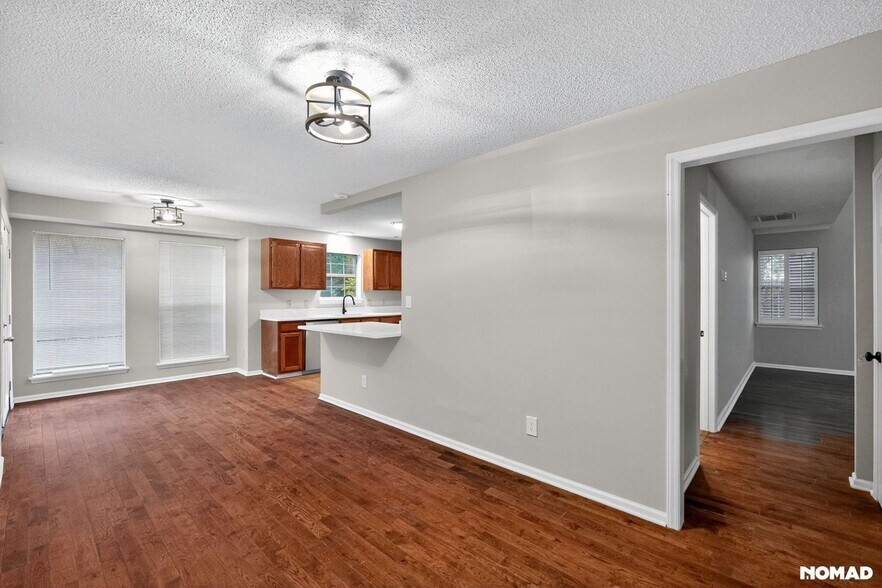 Building Photo - 9915 Lottie Ln