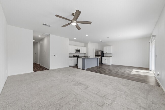 Building Photo - 9228 Boulder Blvd