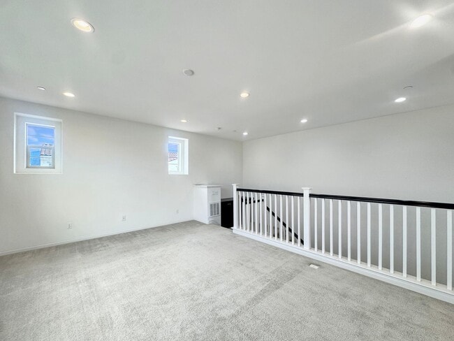 Building Photo - Beautiful 3B/2.5BA Townhome in 4S Ranch!