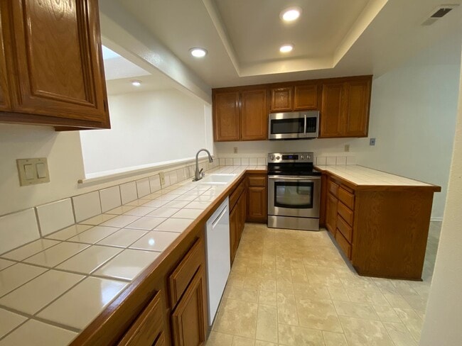 Building Photo - 2bd/2bth within the Ocean Hills Country Club!