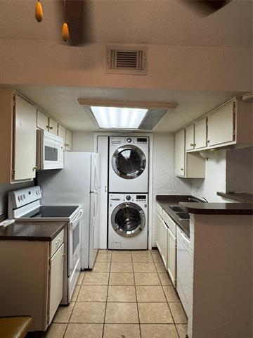 Building Photo - 7152 Fair Oaks Ave