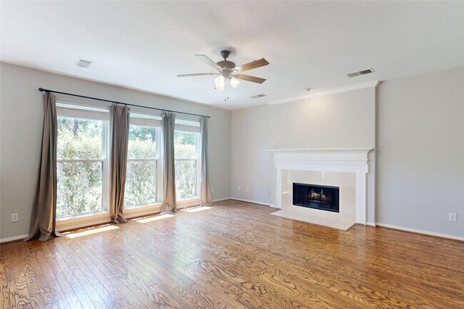 Building Photo - 23027 Lodgepoint Dr