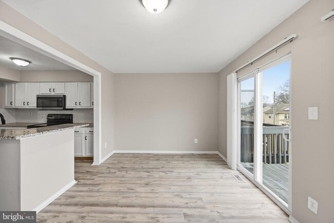 Building Photo - 40 Cobber Ln