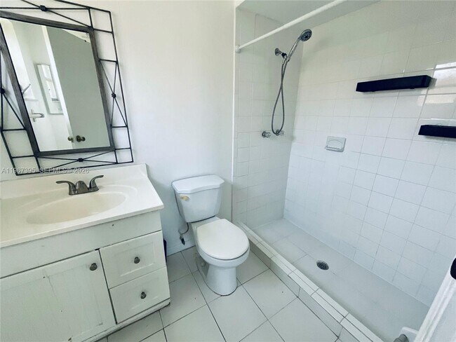 Building Photo - 4343 NW 113th Terrace