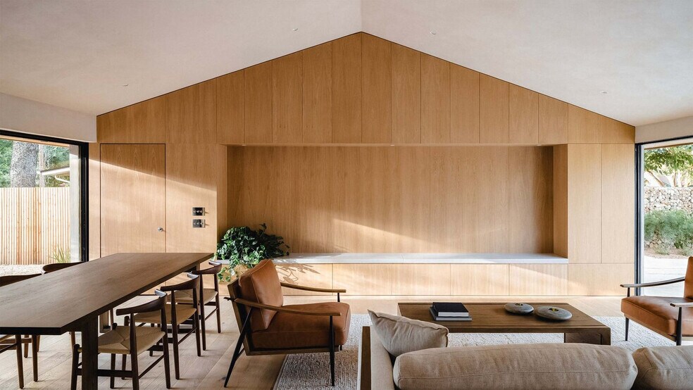 Primary Photo - 2708 Friar Tuck Ln