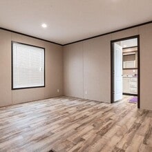 Building Photo - 475 Landis Ln