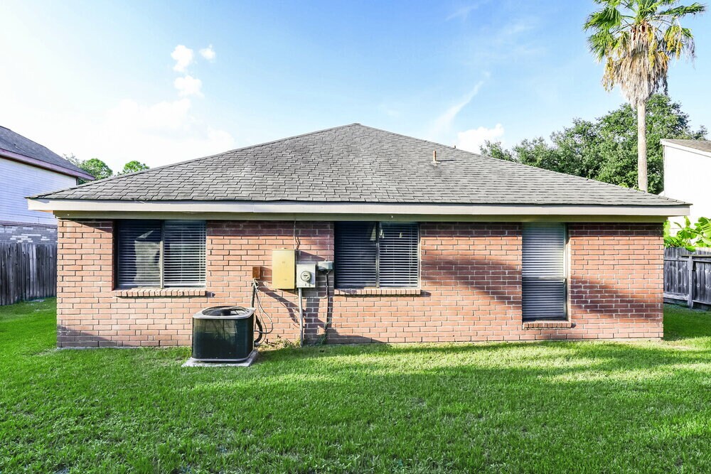 Building Photo - 13819 Smokey Trail Dr