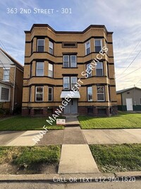 Building Photo - Eligible for Section 8: 3 Bed, 1 Bath Apar...