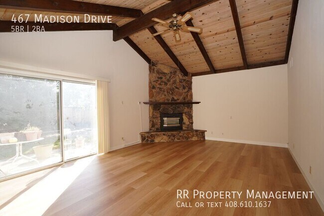Building Photo - Spacious Home in Beautiful Blossom Valley ...