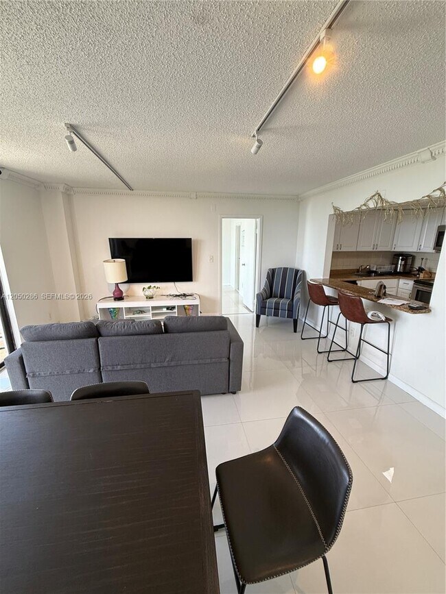 Building Photo - 13499 Biscayne Blvd