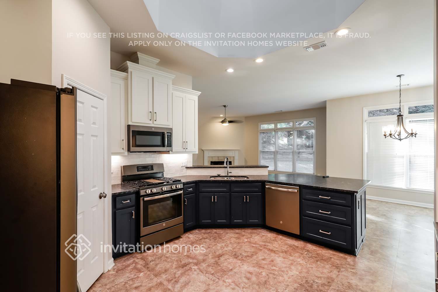 Building Photo - 1035 Fairview Club Cir