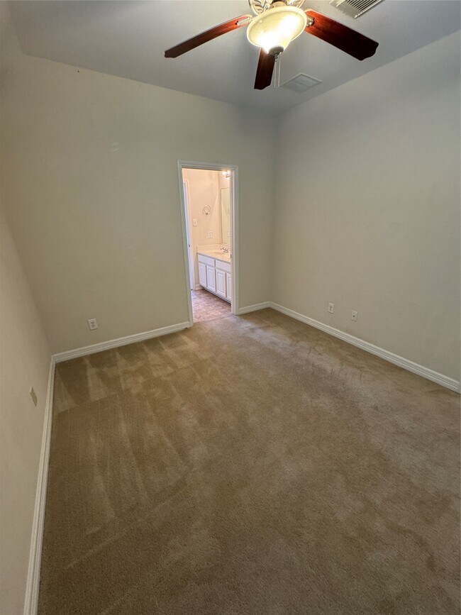 Building Photo - 6003 Marble Hollow Ln