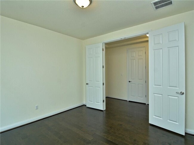 Building Photo - 15421 Cinca Terra Dr