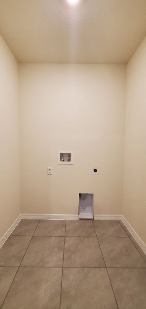 Building Photo - 3-Bedroom, 2.-Bathroom in Squires Grove **(MOVE-IN SPECIAL/50% OFF 2ND MONTH)**