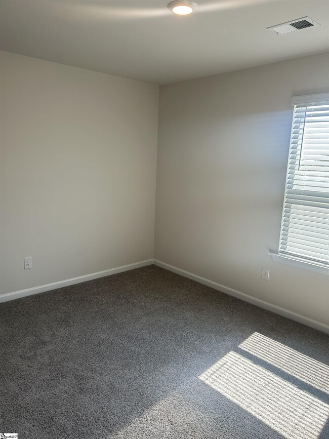 Building Photo - 341 Silicon Dr