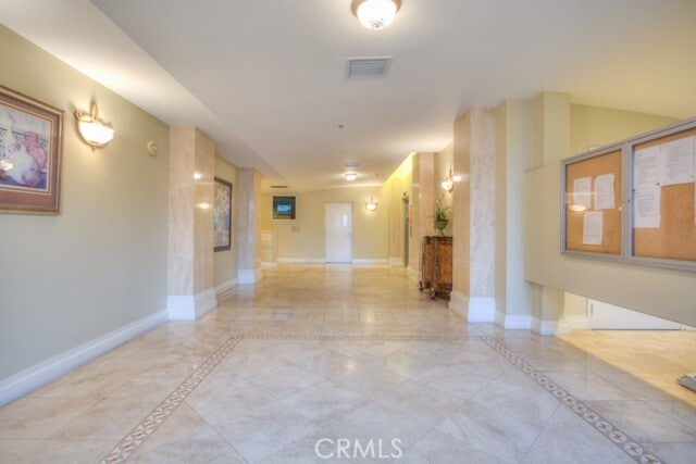 Building Photo - 580 W Main St