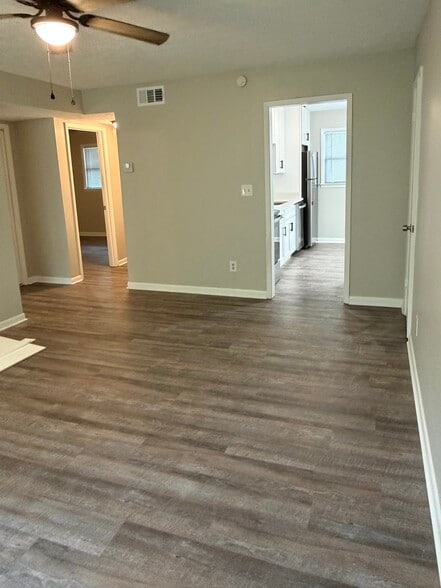 View From Family Room to Kitchen - 92 Brannan St