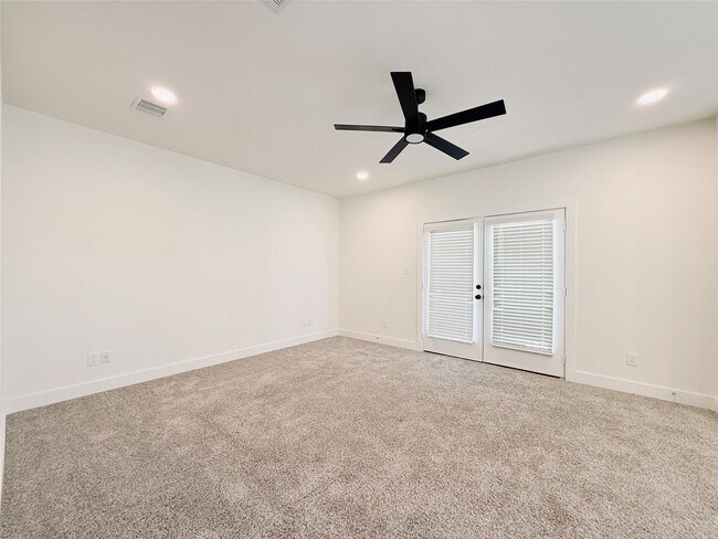 Building Photo - 16575 Oasis Glade Dr