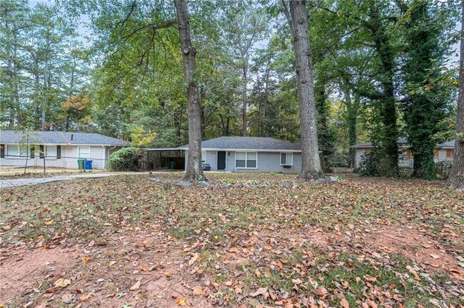 Building Photo - 1427 Dennis Dr