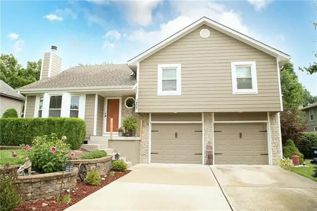 Building Photo - 1433 SW Highland Dr