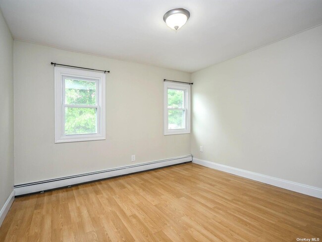 Building Photo - 39 Graywood Rd