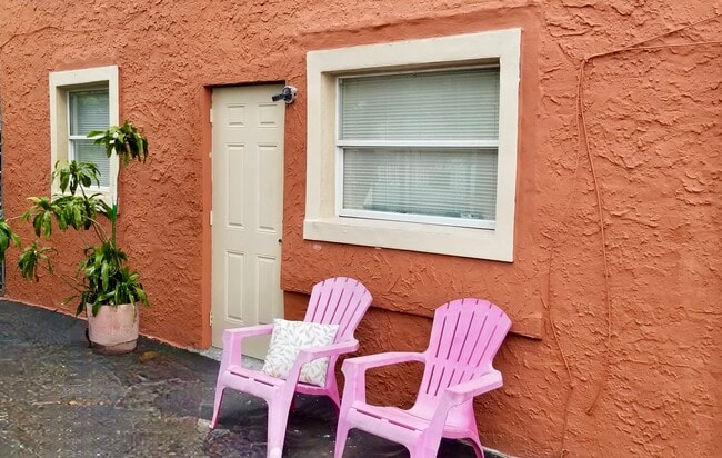 Building Photo - 1756 NW 19th Ter