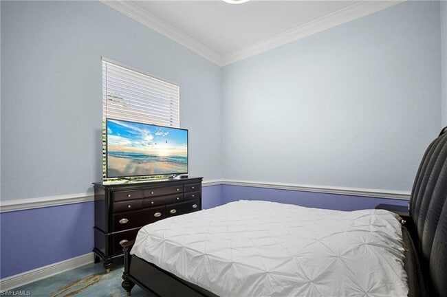 Building Photo - 5024 SW 8th Pl